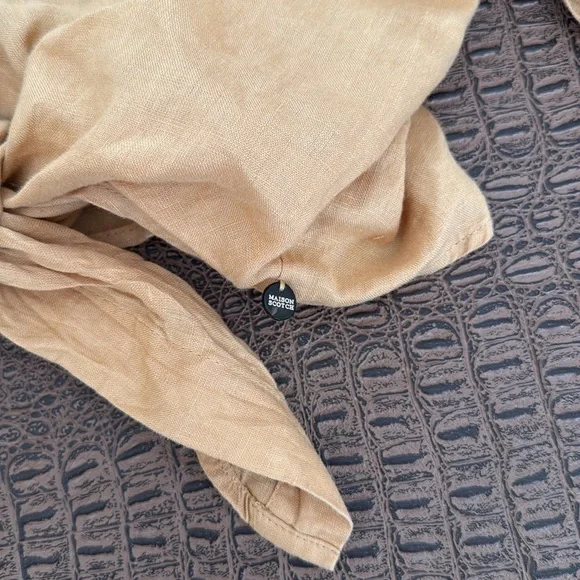 Scotch & Soda Maison Scotch XL tie-front button top puff sleeve tan linen blend - Picture 4 of 8